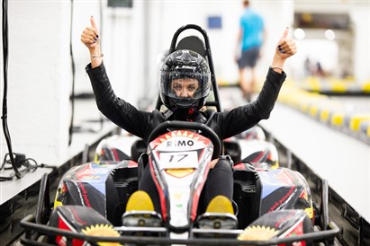 Lėk su ELEKTRINIU kartingu po stogu